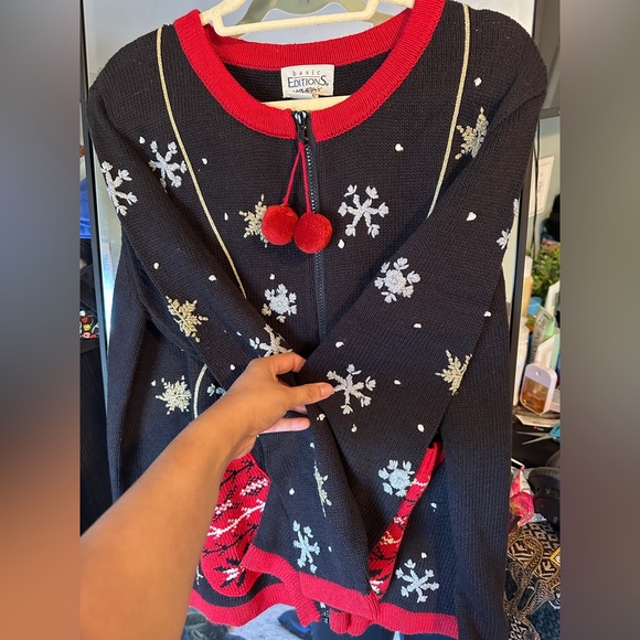 Basic Editions Festive Black and Red Cardigan - Picture 6 of 8